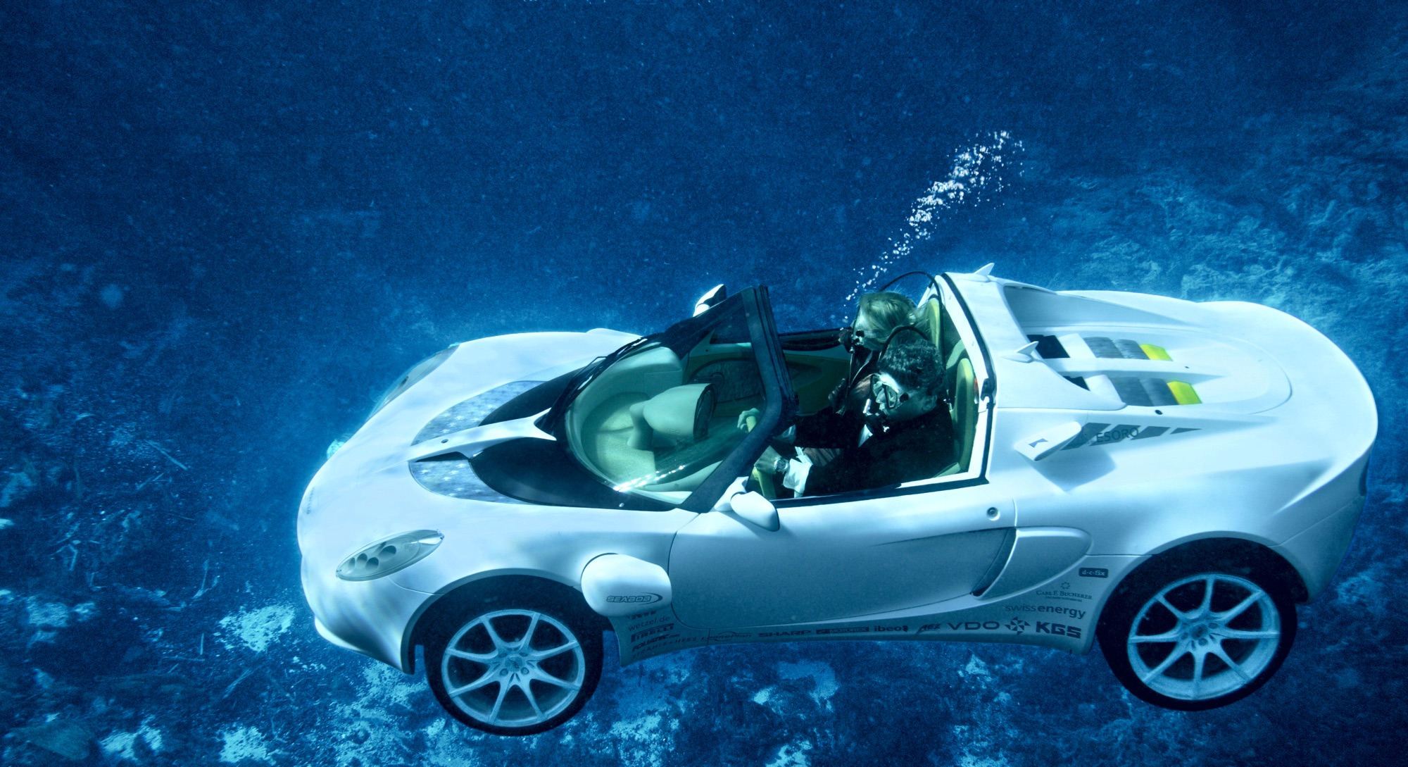 car that can drive underwater